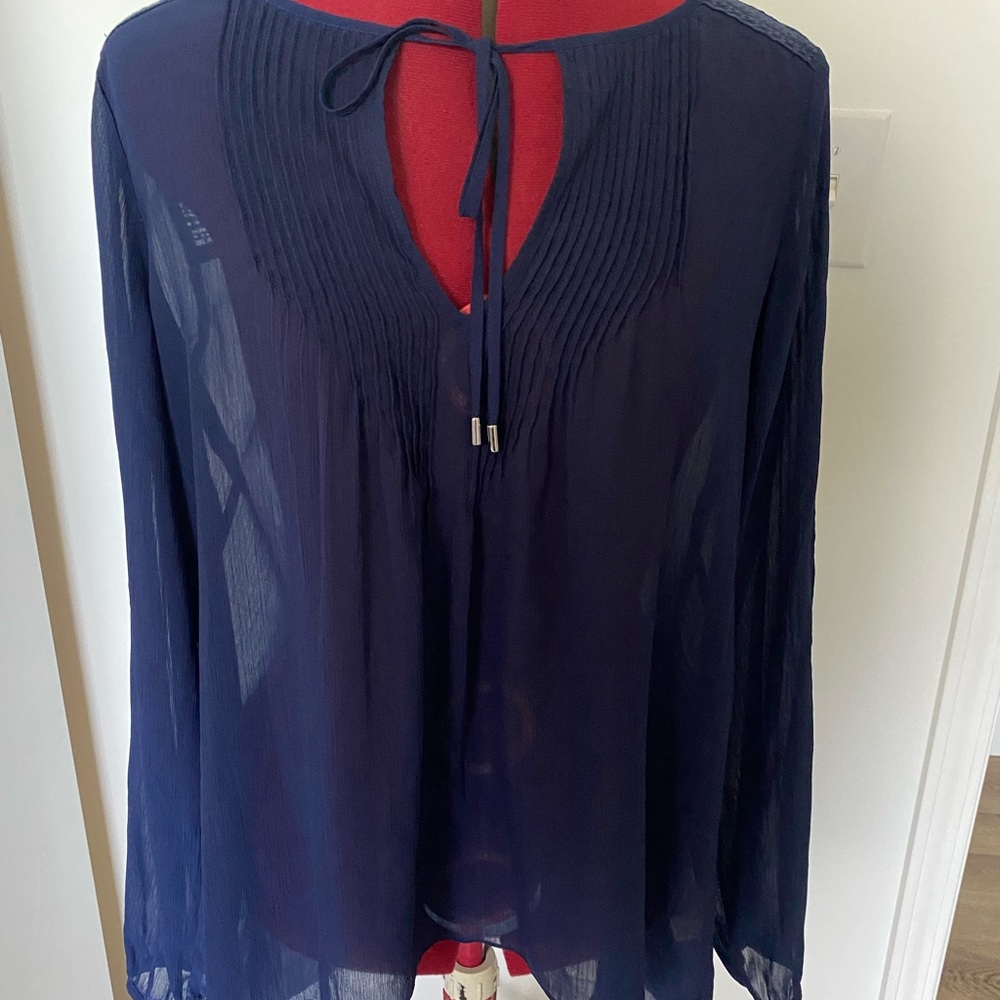 White House Black Market Tunic Top